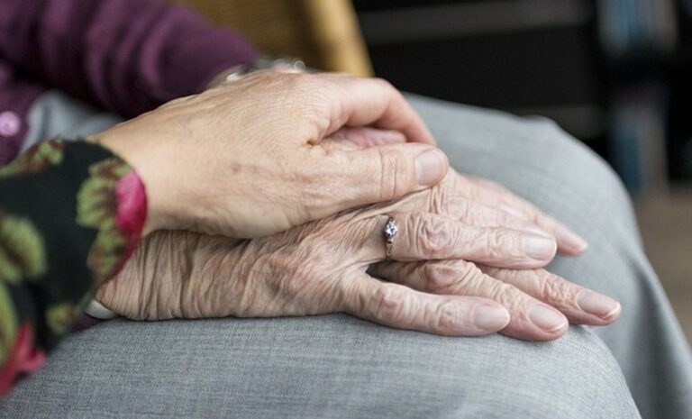 Rea, la historia de la diosa griega que dio origen a la celebración del Día de las Madres