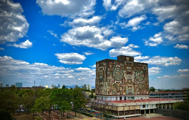 Académicos de la UNAM se pronuncian contra la campaña de desprestigio para el rector
