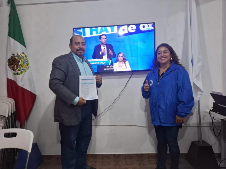Mario Edgar Blanco Yañez se registró como aspirante a Consejero Estatal del PAN