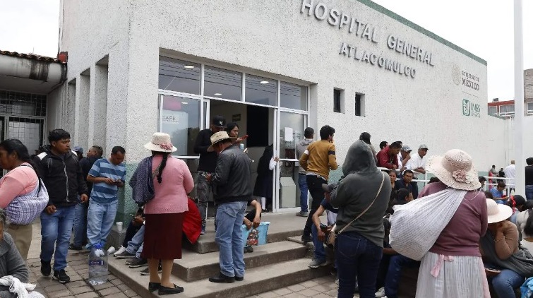 Familias de víctimas del choque entre autobús y tren esperan atención y justicia