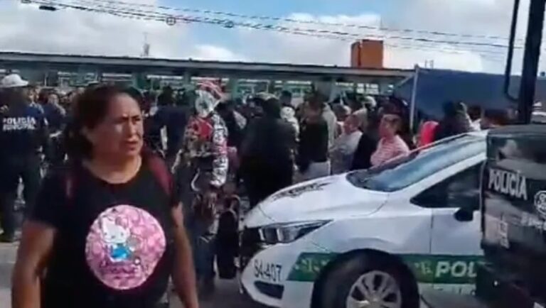 Intentan linchar a un hombre por sacar fotos a niños de una escuela en Cuautitlán Izcalli