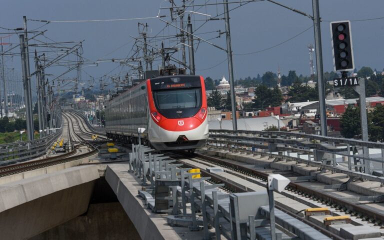 Trenes y transporte en Edomex recibirán inversión de 22 mil millones de pesos en 2026