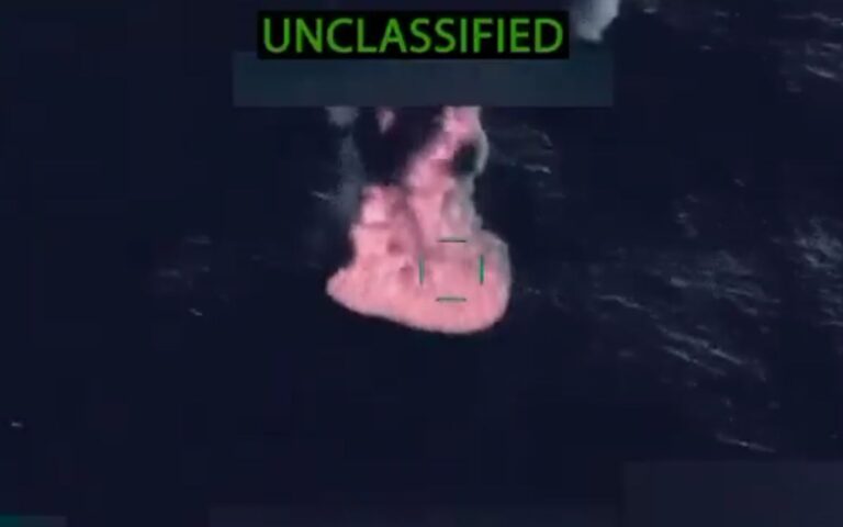 México participa en rescate de sobreviviente de ataque de EE.UU. a lanchas de ‘narcoterroristas’: Hegseth