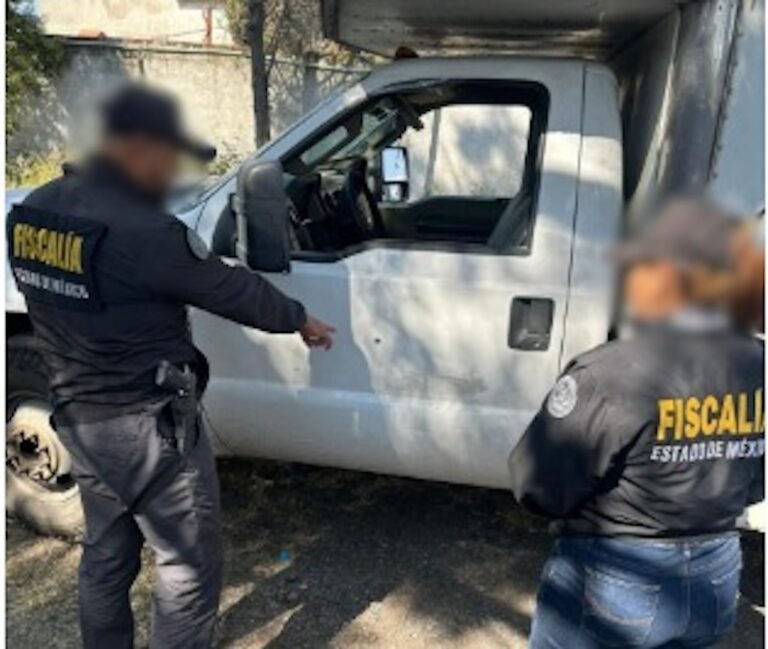 Recuperan 2 vehículos con reporte de robo en San Sebastián