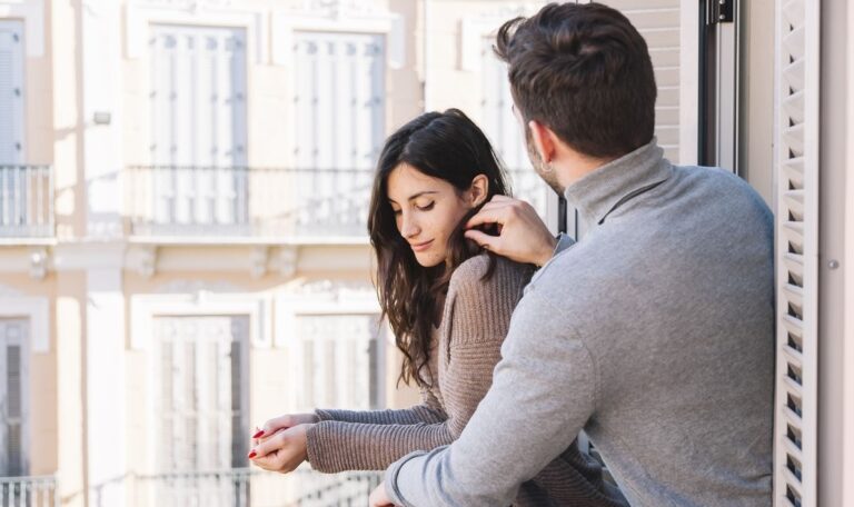 “Intimidad sin riesgos”: cómo identificar a los “casi algo” y qué hacer si estamos en esa situación