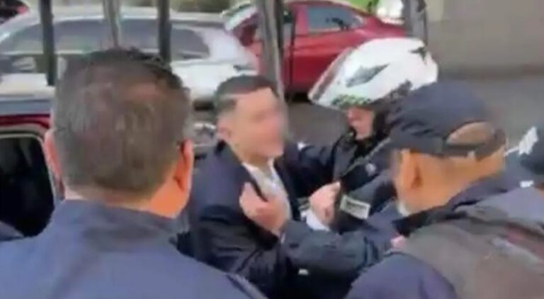 Policías de Naucalpan detienen a Ru Abogado en la México-Querétaro