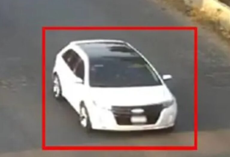 Asegura SSEM vehículo presuntamente implicado en robo a negocio y detiene a dos personas en Coacalco