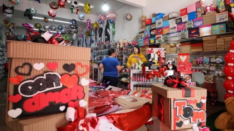 Enamorados de Edomex gastarán hasta mil 100 pesos el 14 de febrero