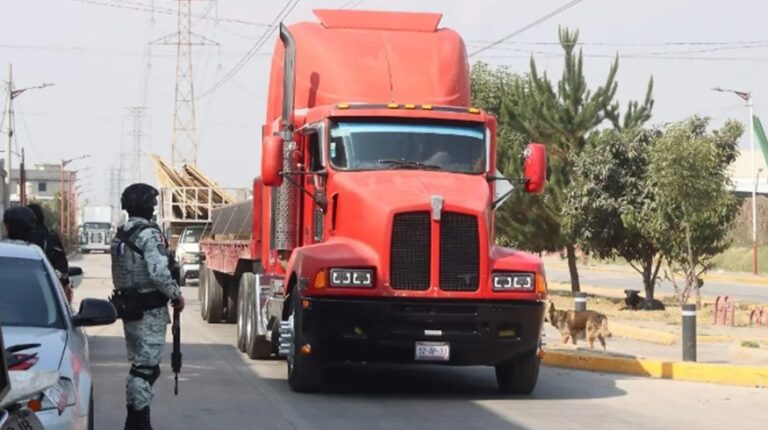 Tultitlán mete freno al transporte pesado en vialidades clave de la cabecera