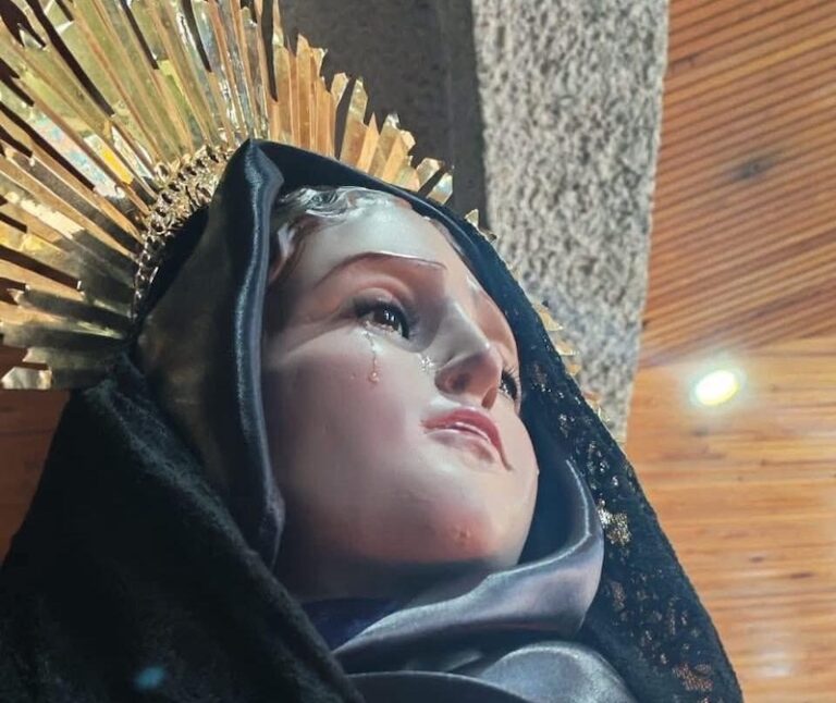 Entre fe y asombro, Virgen llora en San Mateo Atenco