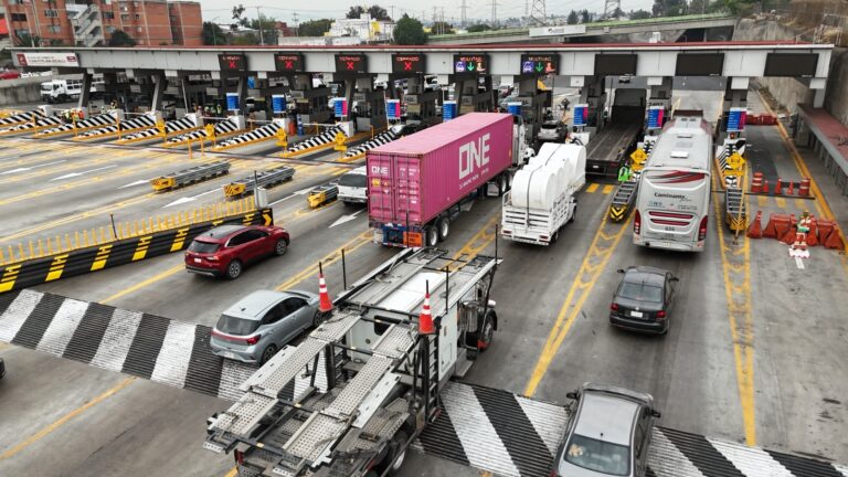 Llama Gobierno del Edomex a tomar precauciones al salir a carretera en periodo vacacional