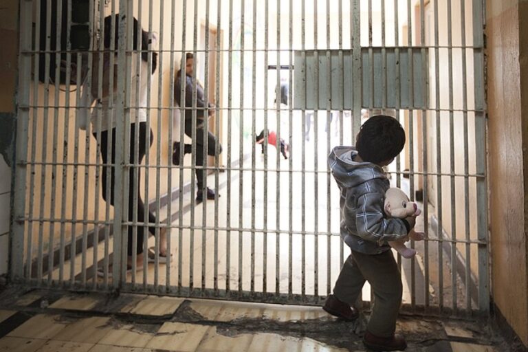 Infancias en prisión: el riesgo de crecer en penales del Edomex