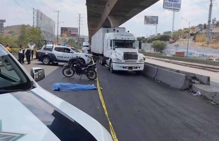 Pasajero de viaje en moto por aplicación muere en accidente en Periférico Norte