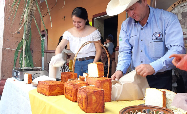 Queso añejo de Zacazonapan se convierte en Patrimonio Cultural del Edomex