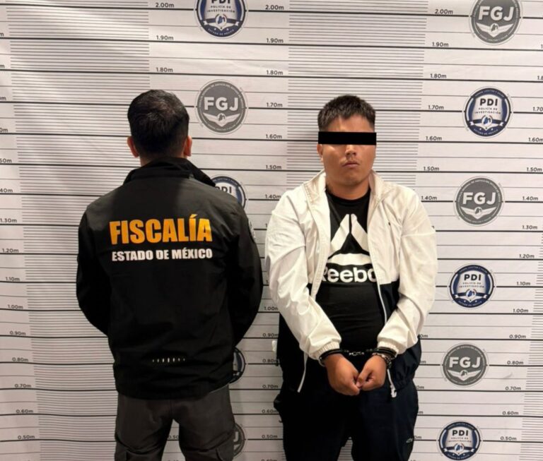 Desarticulan célula dedicada al robo de vehículos con violencia en Izcalli