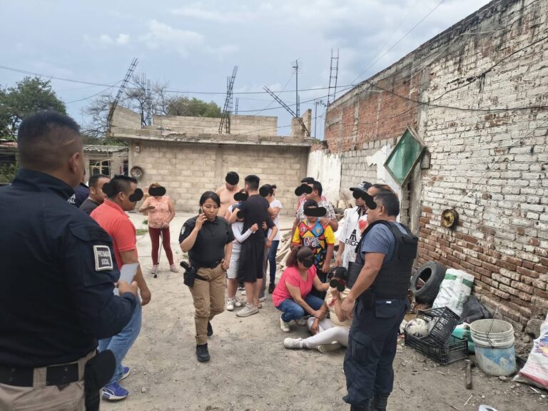 Detiene policía municipal a seis personas por riña colectiva en Cuaxoxoca
