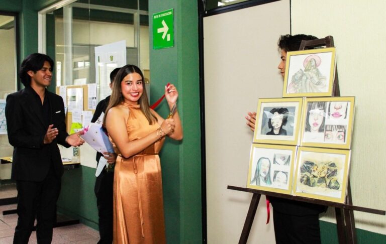 “Inspiraciones” Joven artista Teoloyuquense pintora y dibujante presenta exposición en la UAEMEX Zumpango