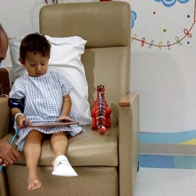 Niño mexiquense con diagnóstico irreversible busca llegar a Japón tras una vida marcada por la leucemia