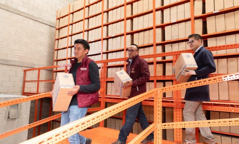 Convierte Edomex 155 toneladas de papel en libros de texto gratuitos