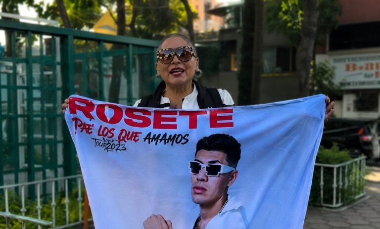Diputada morenista regala cobijas firmadas y con el rostro del Bogueto