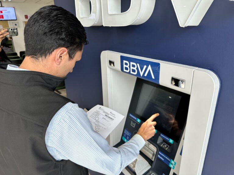 Moderniza Gobierno del Edomex pago de trámites relacionados con bienes inmuebles y en materia notarial; abre practicaja en Instituto de la Función Registral