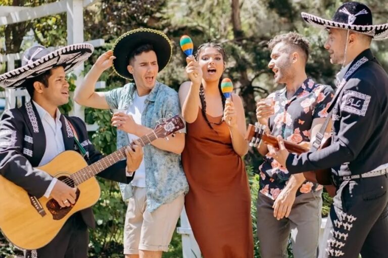 ¿Por qué 8 de cada 10 mexicanos dicen sentirse felices? Sociólogo explica el fenómeno