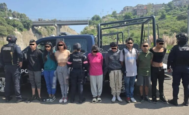 Detienen a tres mujeres y cinco hombres por el homicidio de una fémina en Naucalpan