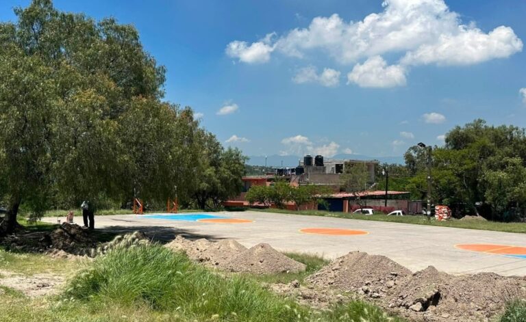 Paran obra en Tepotzotlán por falta de pago del Gobierno Municipal