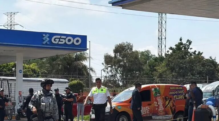 Balacera en la México-Puebla deja dos muertos; una de las víctimas era repartidor de Bonafina e iba circulando por la zona