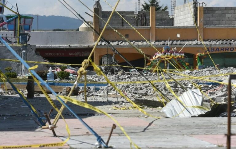 Explosión de pirotecnia en Temascalcingo dejó al menos 10 muertos y más de 64 heridos