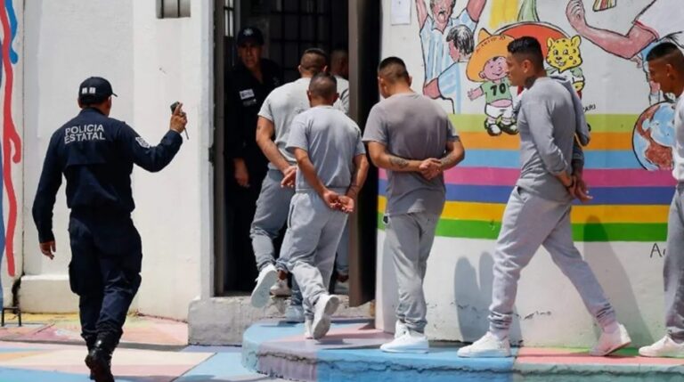 CNDH reprueba a diez penales de Edomex