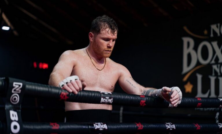 Visualiza Canelo Álvarez su retiro en el Estadio Banorte